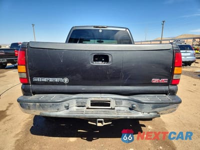 Zdjęcie 6 z 11 samochodu: 2005 GMC NEW SIERRA K1500 VIN:2GTEK13T751155328 - miniatura