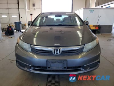 Piąte zdjęcie samochodu w środku: 2012 HONDA CIVIC EX VIN:2HGFB2F82CH545082 - miniatura