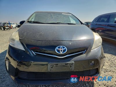 Piąte zdjęcie samochodu w środku: 2014 TOYOTA PRIUS V TWO VIN:JTDZN3EUXE3321412 - miniatura