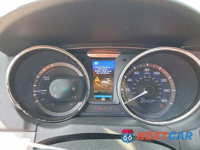 Zdjęcie 9 z 11 samochodu: 2015 HYUNDAI SONATA HYBRID BASE VIN:KMHEC4A40FA134186 - miniatura