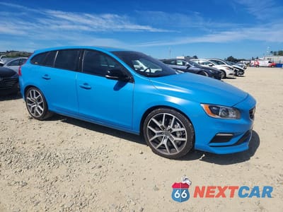 Czwarte zdjęcie samochodu z boku: 2015 VOLVO V60 POLESTAR VIN:YV1A92SW5F1243274 - miniatura