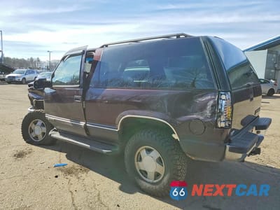 Drugie zdjęcie samochodu z przodu: 1997 CHEVROLET TAHOE K1500 VIN:3GNEK18R8VG190200 - miniatura