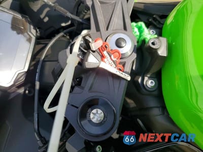 Zdjęcie 8 z 9 samochodu: 2025 KAWASAKI ZX636 K VIN:JKBZXJJ18SA018314 - miniatura