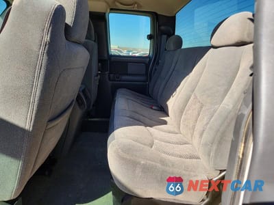 Zdjęcie 10 z 11 samochodu: 2004 CHEVROLET SILVERADO K1500 VIN:2GCEK19T841202467 - miniatura