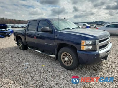 Czwarte zdjęcie samochodu z boku: 2011 CHEVROLET SILVERADO K1500 LS VIN:3GCPKREA0BG236578 - miniatura