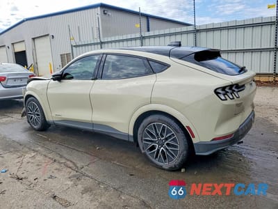 Drugie zdjęcie samochodu z przodu: 2025 FORD MUSTANG MACH-E PREMIUM VIN:3FMTK3R75SMA54818 - miniatura