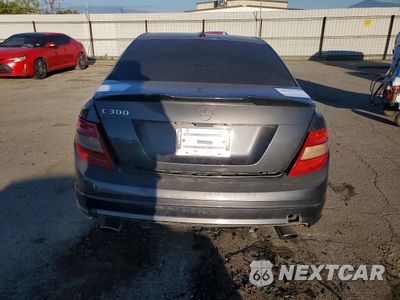 Zdjęcie 6 z 12 samochodu: 2011 MERCEDES-BENZ C 300 VIN:WDDGF5EB3BR157059 - miniatura
