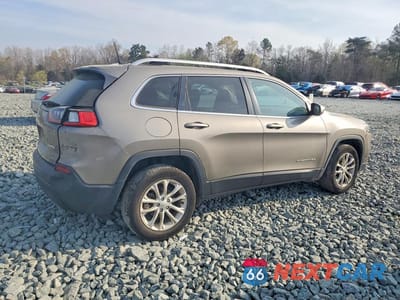 Trzecie zdjęcie samochodu z tyłu: 2019 JEEP CHEROKEE LATITUDE VIN:1C4PJLCB5KD360306 - miniatura