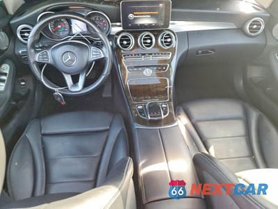 Zdjęcie 8 z 12 samochodu: 2016 MERCEDES-BENZ C 300 VIN:55SWF4JB7GU164064 - miniatura