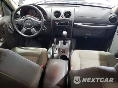 Zdjęcie 8 z 13 samochodu: 2007 JEEP LIBERTY SPORT VIN:1J4GL48K27W643812 - miniatura