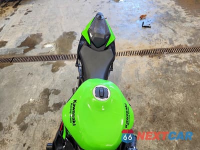 Piąte zdjęcie samochodu w środku: 2021 KAWASAKI ZX636 K VIN:JKBZXJG19MA016050 - miniatura
