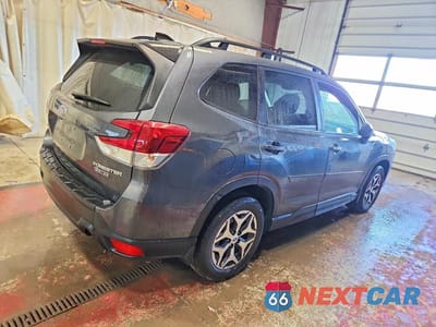 Trzecie zdjęcie samochodu z tyłu: 2024 SUBARU FORESTER PREMIUM VIN:JF2SKADC2RH503705 - miniatura