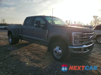 Czwarte zdjęcie samochodu z boku: 2025 FORD F350 SUPER DUTY VIN:1FT8W3DT0SEC91242 - miniatura