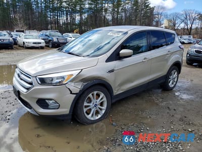 2017 FORD ESCAPE SE 1FMCU9GD0HUA73335 - główne zdjęcie licytacji z USA - miniatura