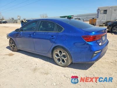 Drugie zdjęcie samochodu z przodu: 2020 KIA FORTE LXS VIN:3KPF24AD2LE218238 - miniatura