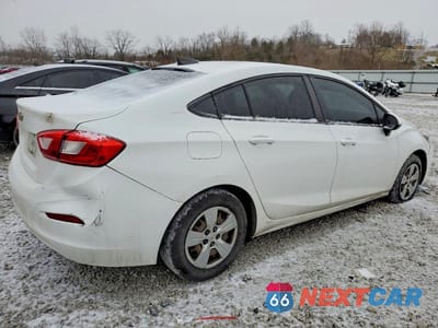 Trzecie zdjęcie samochodu z tyłu: 2018 CHEVROLET CRUZE LS VIN:1G1BC5SMXJ7127854 - miniatura