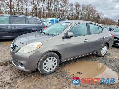2014 NISSAN VERSA 1.6 SV 3N1CN7AP1EL835086 - główne zdjęcie licytacji z USA - miniatura