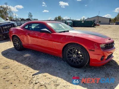 Czwarte zdjęcie samochodu z boku: 2010 CHEVROLET CAMARO SS VIN:2G1FK1EJ1A9166796 - miniatura