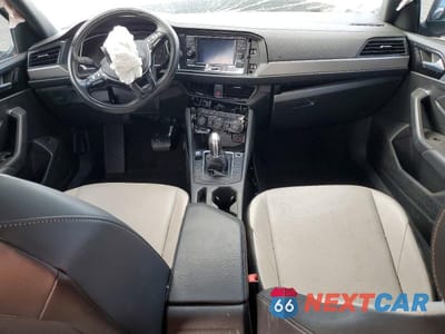 Zdjęcie 8 z 11 samochodu: 2019 VOLKSWAGEN JETTA S VIN:3VWC57BU2KM237190 - miniatura