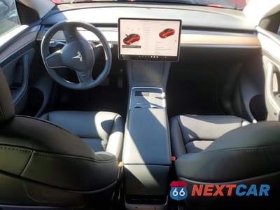 Zdjęcie 8 z 11 samochodu: 2024 TESLA MODEL Y VIN:7SAYGDED1RF093274 - miniatura