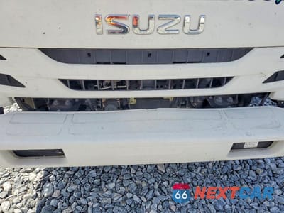 Zdjęcie 11 z 12 samochodu: 2021 ISUZU NPR HD CREW CAB FLATBED TRUCK VIN:54DC4J1D5MS206106 - miniatura