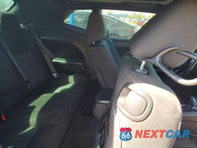 Zdjęcie 10 z 13 samochodu: 2016 DODGE CHALLENGER SXT VIN:2C3CDZAGXGH290355 - miniatura