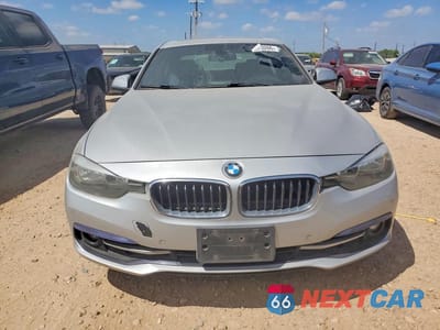 Piąte zdjęcie samochodu w środku: 2017 BMW 330 I SPORT VIN:WBA8B9G50HNU49127 - miniatura