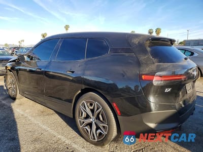 Drugie zdjęcie samochodu z przodu: 2024 BMW IX XDRIVE50 VIN:WB523CF01RCN95800 - miniatura
