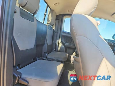 Zdjęcie 10 z 12 samochodu: 2017 TOYOTA TACOMA SR5 V6 VIN:5TFSZ5AN9HX113650 - miniatura