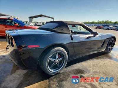 Trzecie zdjęcie samochodu z tyłu: 2010 CHEV CORVETTE VIN:1G1YE3DW1A5108631 - miniatura