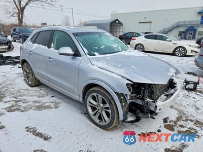 Czwarte zdjęcie samochodu z boku: 2018 AUDI Q3 PREMIUM PLUS VIN:WA1JCCFS8JR010031 - miniatura