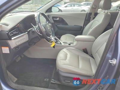 Zdjęcie 7 z 13 samochodu: 2020 KIA NIRO TOURING SPECIAL EDITION VIN:KNDCC3LC0L5395400 - miniatura