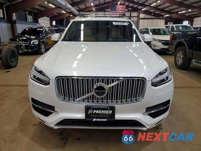 Piąte zdjęcie samochodu w środku: 2017 VOLVO XC90 T8 VIN:YV4BC0PL5H1126776 - miniatura