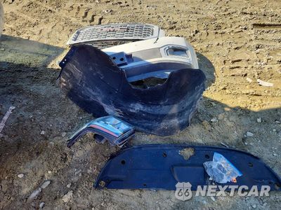 Zdjęcie 13 z 13 samochodu: 2019 GMC YUKON XL DENALI VIN:1GKS2HKJ5KR334826 - miniatura