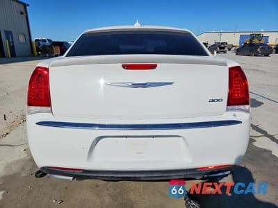 Zdjęcie 6 z 11 samochodu: 2015 CHRYSLER 300 LIMITED VIN:2C3CCAAG3FH801875 - miniatura