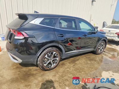 Trzecie zdjęcie samochodu z tyłu: 2024 KIA SPORTAGE EX VIN:5XYK33DF6RG174162 - miniatura
