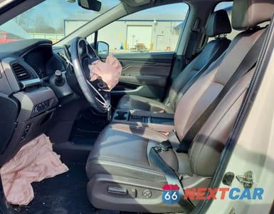 Zdjęcie 7 z 13 samochodu: 2018 HONDA ODYSSEY EXL VIN:5FNRL6H74JB100995 - miniatura