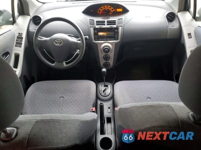 Zdjęcie 8 z 12 samochodu: 2009 TOYOTA YARIS BASE VIN:JTDKT903895275419 - miniatura