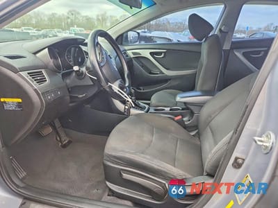 Zdjęcie 7 z 11 samochodu: 2015 HYUNDAI ELANTRA SE VIN:5NPDH4AE5FH617658 - miniatura