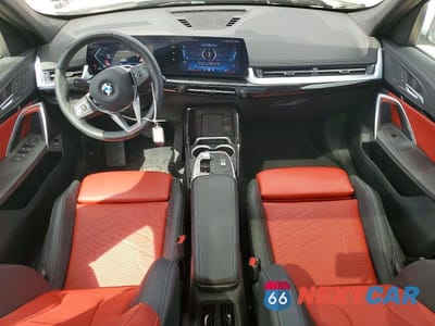 Zdjęcie 8 z 12 samochodu: 2025 BMW X1 XDRIVE28I VIN:WBX73EF02S5343413 - miniatura