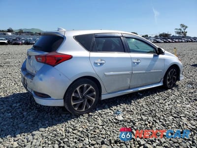 Trzecie zdjęcie samochodu z tyłu: 2017 TOYOTA COROLLA IM BASE VIN:JTNKARJE0HJ526389 - miniatura