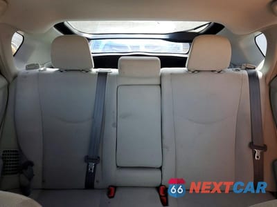 Zdjęcie 10 z 13 samochodu: 2015 TOYOTA PRIUS TWO VIN:JTDKN3DU0F1966604 - miniatura