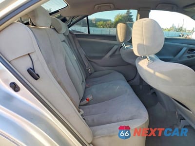 Zdjęcie 10 z 12 samochodu: 2010 TOYOTA CAMRY LE VIN:4T4BF3EK6AR022745 - miniatura