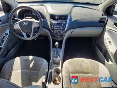 Zdjęcie 8 z 12 samochodu: 2017 HYUNDAI ACCENT SE VIN:KMHCT4AE8HU200212 - miniatura