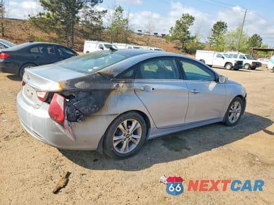 Trzecie zdjęcie samochodu z tyłu: 2013 HYUNDAI SONATA LIMITED VIN:5NPEC4AC8DH601940 - miniatura