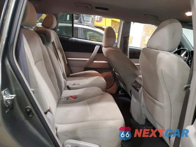 Zdjęcie 11 z 13 samochodu: 2011 TOYOTA HIGHLANDER BASE VIN:5TDBK3EH4BS077652 - miniatura