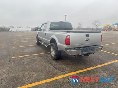 Trzecie zdjęcie samochodu z tyłu: 2008 FORD F250 SUPER DUTY VIN:1FTSW21RX8EB55458 - miniatura