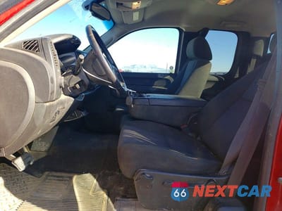 Zdjęcie 7 z 13 samochodu: 2013 GMC SIERRA K1500 SLE VIN:1GTR2VE7XDZ116344 - miniatura