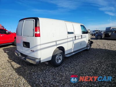 Trzecie zdjęcie samochodu z tyłu: 2018 GMC SAVANA 2500 CARGO DELIVERY VAN VIN:1GTW7AFG5J1902025 - miniatura