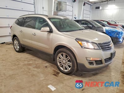 Czwarte zdjęcie samochodu z boku: 2014 CHEVROLET TRAVERSE LT VIN:1GNKRGKD3EJ127633 - miniatura